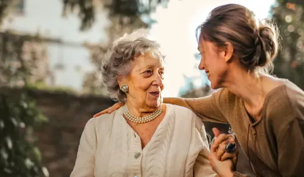 How to Decide if It's Time for Assisted Living: Signs to Look Out For